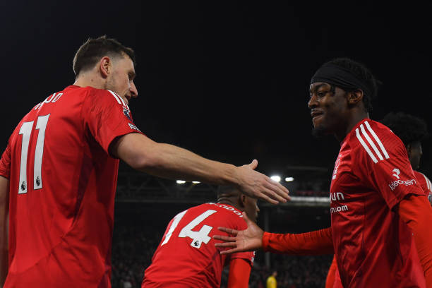 的表现尤为 的表现尤为