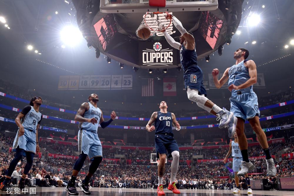 尤其是在球 尤其是在球