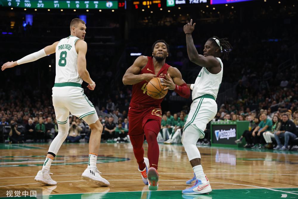 并且在位置 并且在位置